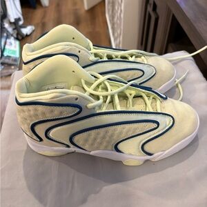 Air Jordan OG Lime Ice Sneakers US women’s size 8.5 Light Yellow Blue